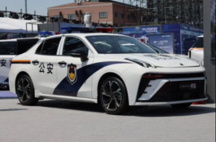 科技赋能警务 安全护航未来——吉利汽车携警用装备明星车型亮相第十二届警博会